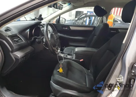 2018 Subaru Legacy 2.5I Premium из США, поврежденный, VIN 4S3BNAF63J3043484